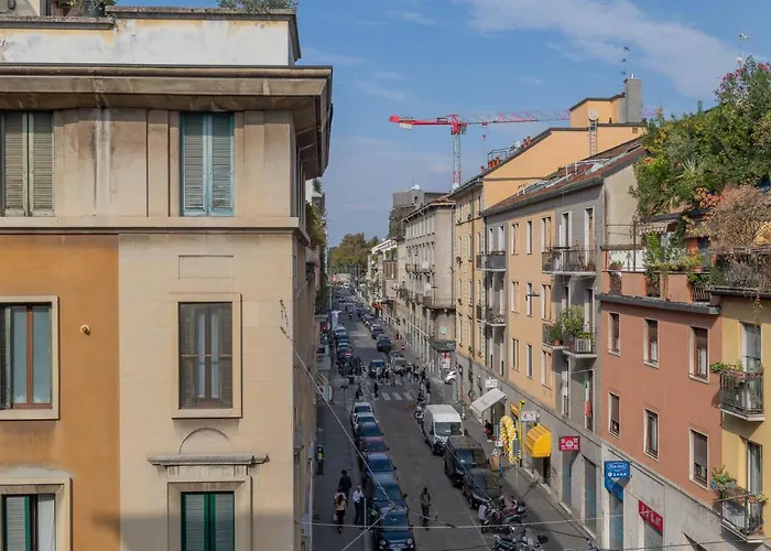 Ihost - Niccolini 21 Milan